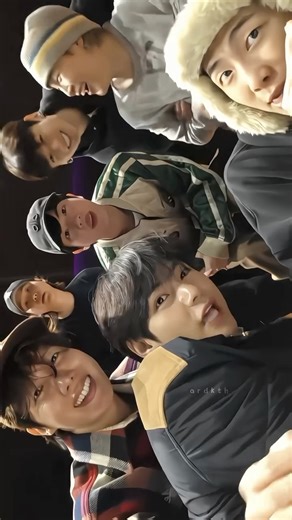 𝘁𝗵𝘃'𝘀 𝗯𝗮𝗲 on Instagram: "that damn smile 🥹"