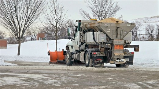Road conditions vary across Cedar Rapids as snowplows work to clear streets by 5 p.m.