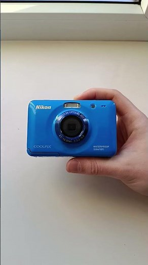 🌊 Waterproof adventure pocket cam — Nikon Coolpix S30 compact digital camera #Y2K #2000s #Digicam