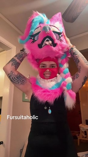 Using a Balaclava in Fursuit Style