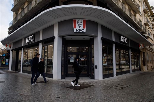 KFC passe au 100 % halal dans plusieurs restaurants : "Sans le savoir vous mangez halal, c'est moins cher"