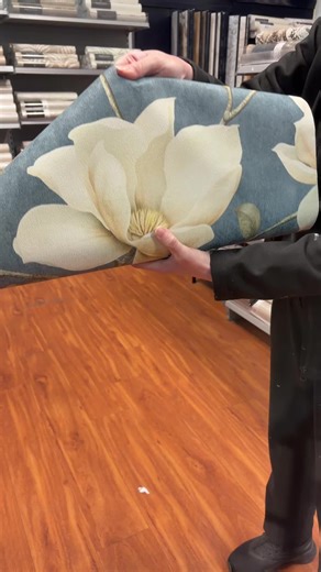 Floral Wallpaper for Home Renovation