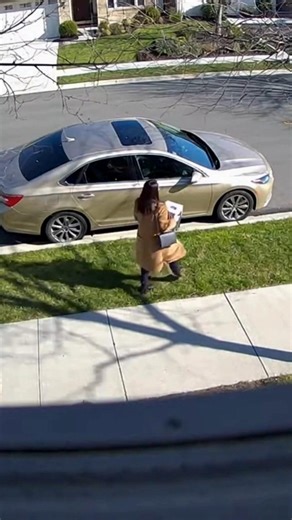 ELECTRIC BLUE ESCAPE! 🚗 Action Camera Thief 🏃‍♂️ Goes Down in SAN DIEGO! 🏄‍♂️ 🔵