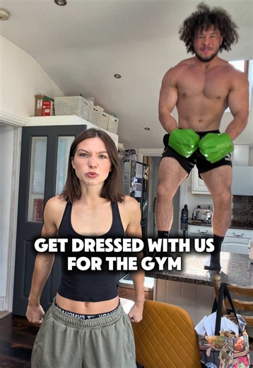 Get dressed with us for the gym🐓🦵🦖🐲@Ryan RyRy | Gym Outfit