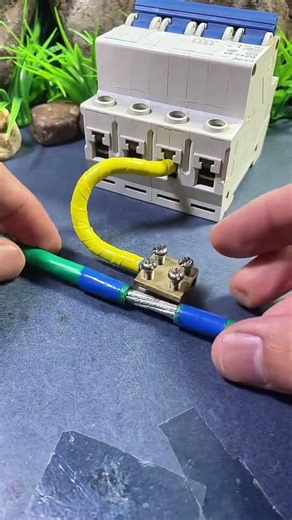 MCB Connection Hack for Beginners 🔌#shorts #wirejoint