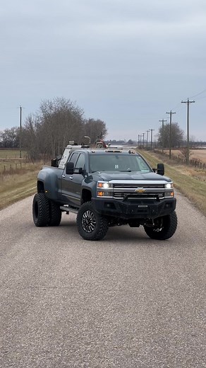 Customized 2015 LML Duramax Truck | BDS Lift, Cali Summit Rims, Toyo Tires