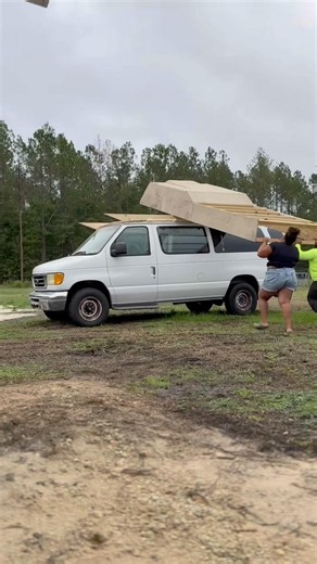 DIY Tiny Home On wheels NO RENT NO MORTGAGE