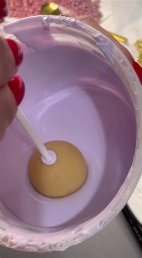 Butterfly Theme Cake Pops: Delightful Baking Treats