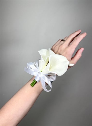 Calla Boutonniere Corsage White Wedding Wrist Bridesmaids Corsage Prom Ivory Calla Lily Baby Breath Real Touch Wristlet Artiticial Flower - Etsy Australia