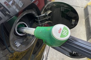 Cuántos litros de gasolina son 100 kilómetros: cómo calcular cuánto combustible consume mi coche y trucos para ahorrar