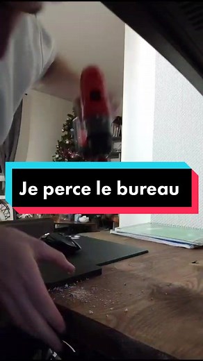 Voilà c'est plus propre comme ça 😋#setup #pc #deskmod #buildpcgaming