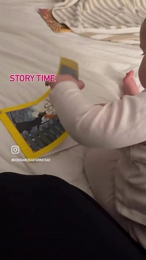 ✨ A day in the life ✨ With a busy week ahead, I thought I’d share a little glimpse into what life really looks like — juggling toddler life, business life, and everything in between 💕 Running a business while raising a little one isn’t easy — it’s chaotic, time-consuming, and amazing all at once. Most days, I’m working during naps or late into the evening, but it means I get to spend more precious moments with my girl 💖 even if she ends up watching me practice plans or tagging along to a meeti