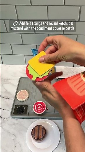 Melissa & Doug | Flip & Fry Grill Play Set with Water WOW! Color Reveal