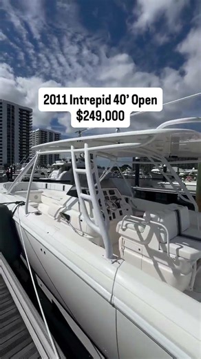 🛥️: 2011 Intrepid 40’ Open
