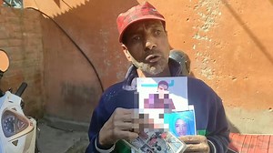 Man from Tangmarg came Press colony Srinagar and demands justice. | Tral Times