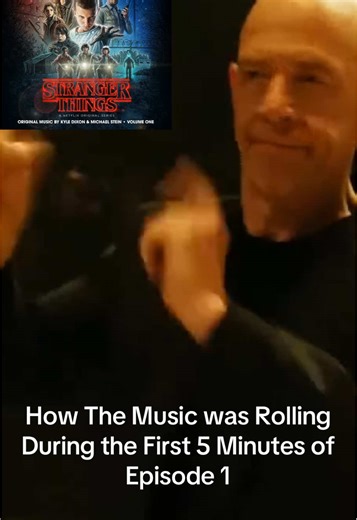AND THEN HAVING ROCKIN’ ROBIN BY MICHAEL JACKSON START PLAYING!! Always loved how this piece makes a return in some way at the start of each season. #strangerthings #kids #music #whiplash #fy