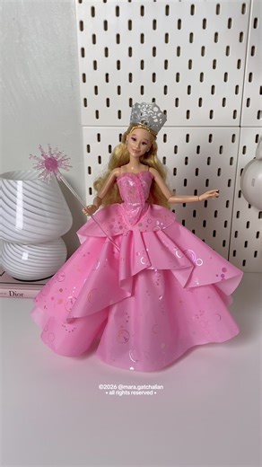 Unboxing Glinda in Bubble Dress Doll: A Must-Have!