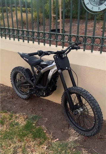 still waiting to see a cleaner build.🥱 #surron #surronlbx #ebike #sunset #4k @Sur Ronster