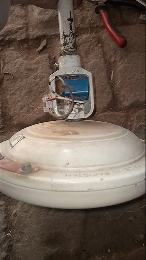 ceiling fan falling down