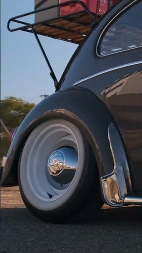 STANCE ESCARABAJO - Perfect, slammed and stanced 1961 VW Beetle