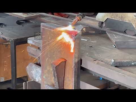 Learn how to create the perfect bevel on a steel plate using a PUG machine.