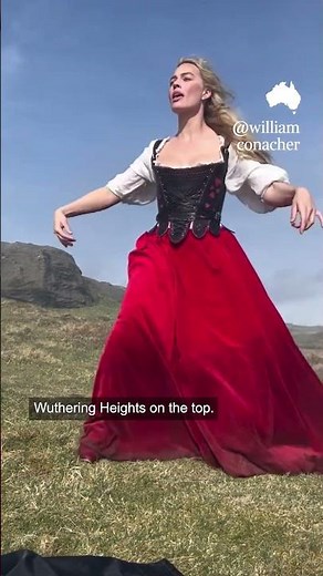 Margo Robbie dances to Kate Bush's Wuthering Heights