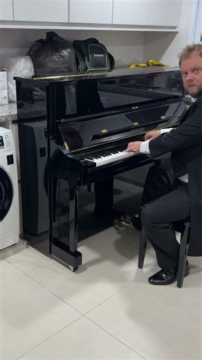 Symphony for Piano and Washing Machine