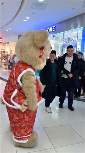 🧸 Giant Teddy Bear Funny Movement Melting Everyone’s Heart ❤️ #shorts