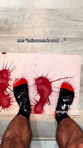 Everyone who loves halloween needs this bathmat! #halloweendecor #spookyseason #halloween2024
