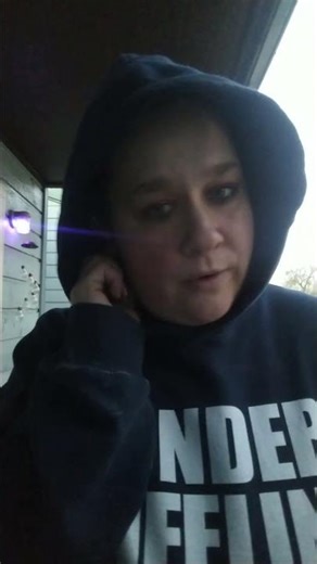 My bar in my ear is my fidgit spinner xD