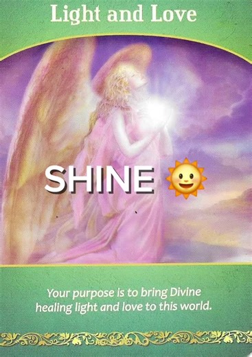 Your message is to keep being you! Keep shining, keep showing the world your good. It's coming back to you ten fold 😁 #yourcosmicguide #cardreading #spiritualguidance #channeledmessage #oraclecards