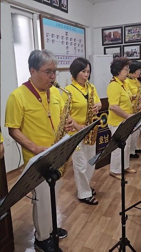 Bel Canto Saxophone Ensemble Pre-event Tuning Relay #SaxophoneEnsemble