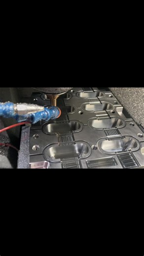 #plasticmold #injectionmold #mold #CNC #industry #3C