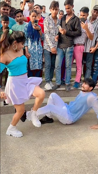 Main hoon ladki kuwari..🤪🤣😂 #viral #dance #shorts #trend