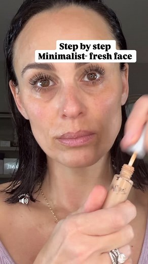 Fresh face first ✨ Always start with good skincare prep — it makes ALL the difference. ✔️ Brighten with a color-correcting concealer ✔️ Add natural dimension with a cream contour/bronzer ✔️ Finish with a serum-hybrid, skincare-infused foundation for that smooth, even glow ✔️ Want skincare-based makeup? Comment “fresh” and I’ll send you the link! Sandragoelzbeauty.com https://bellame.com/l/ym9yqyJ971 | skincareprep | colorcorrecting | concealer | creamcontour | bronzer | serumfoundation | skincar