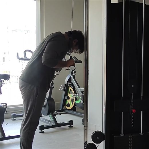 Heavy Triceps Pushdowns | Clean Reps 💥#TricepsWorkout#PushDayWorkout#TricepsPushdown#ArmDay#Gym