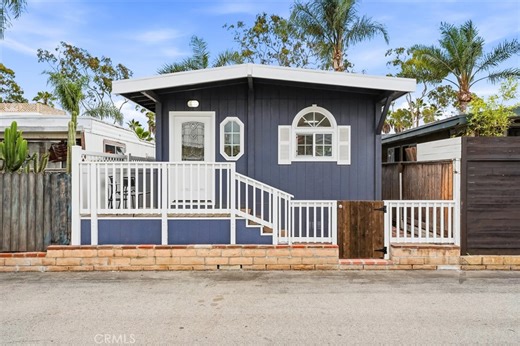 14 Cottonwood Ln, Seal Beach, CA 90740 - MLS OC26108027 - Coldwell Banker