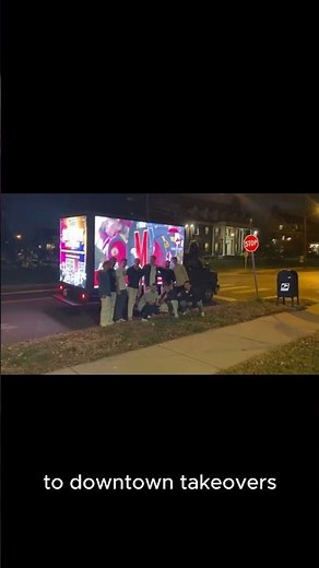 People Couldn’t Ignore This mobile LED Billboard Truck 😳