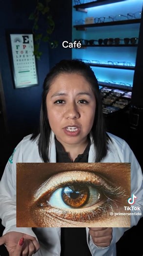 🍯 👀🎨 ¿Por qué hay personas con ojos de color? Todo tiene que ver con la cantidad de melanina en el iris 😉 Menos melanina puede dar tonos claros como azul o verde, más melanina da colores más oscuros 🤎 Es genética, es natural… y cada mirada es única 👁️✨ Si notas cambios en el color de tus ojos, mejor revísate 💙👓 📍 Calle Porfirio Díaz #203, Col. Centro Plaza La Quinta, Valle de Bravo 📲 WhatsApp 726 116 1155 Aquí cuidamos tu mirada como se merece 👁️💙 | Lo Mas Popular de Valle de Bravo