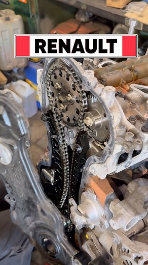 Renault Master M9T: Cracked Cylinder Head Revealed! • In this video, we are working on a 2016 Renault Master equipped with the M9T diesel engine. This engine is widely used in Renault, Nissan, and Opel commercial vehicles. Its strengths include reliability with proper maintenance and a solid lifespan when correctly serviced. However, it also has weak points: sensitivity to fuel quality, possible issues with the cooling system and overheating, as well as cases of cylinder head damage. • The custo