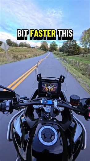 Changing gears on a motorcycle. #justride #motorbike #motorcycletips #clutch #motorcycle