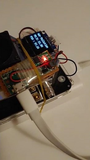 Portable dust detector for PM10 & PM2.5 : Arduino uno + particle sensor + OLED + portable battery