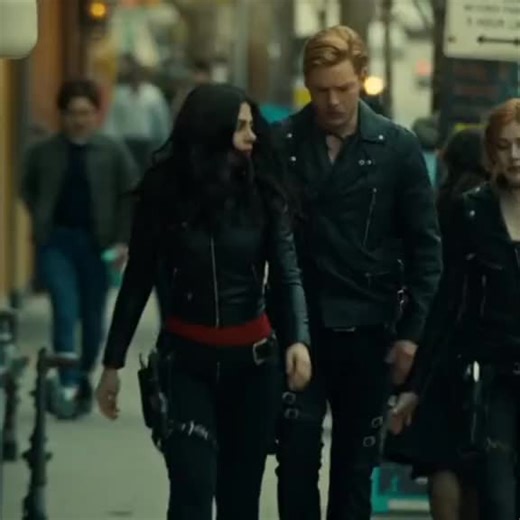 izzy 🪽💕🐾👑#isabellelightwood #izzylightwood #shadowhunters