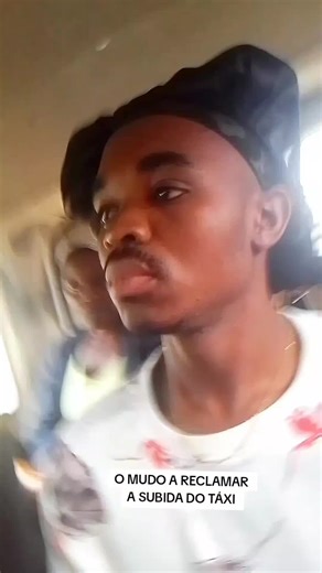 O Mudo a Reclamar sobre a Subida do Táxi