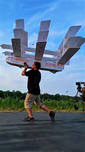 Plane Competition Ka Winner Kaun?