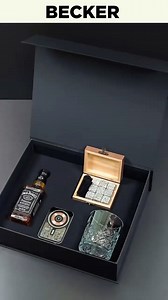 Premium izbor poslovnih poklon setova 👉 Inspirirajte se i naručite već danas: www.grafitibecker.com/hr/premium-poklon-setovi 🎁 Dostupno za narudžbu uz minimalnu količinu od 10 kom. 📩 webshop@grafitibecker.com #BECKER #BECKER30Years #GrafitiBECKER #print #promo #promocija #tisak #BusinessPromo #Brendiranje #BrandPromotion | Grafiti Becker