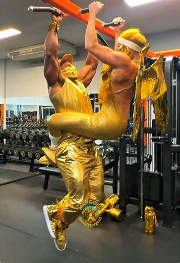 Double Pull Up Challenge for Couples