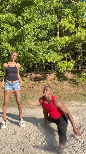 @more.ofri dancing thru the “PAIN”!!🥲😭😭🙌🏾 #dance #fail #fyp #goviral #tiktok