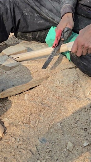 How to make cricket bat handle round shape#cricketbat #batreview #woodworking