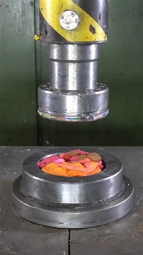 Candy vs. 150 ton hydraulic press 🫣 #hydraulicpress #crushing #satisfying #viral